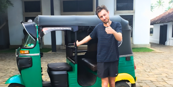 tuktuk sri lanka rental satisfied customer