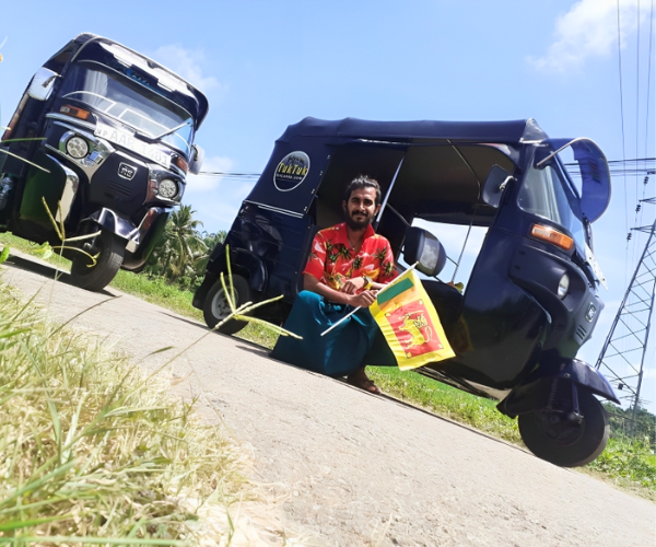 local tuktuk owner in sri lanka