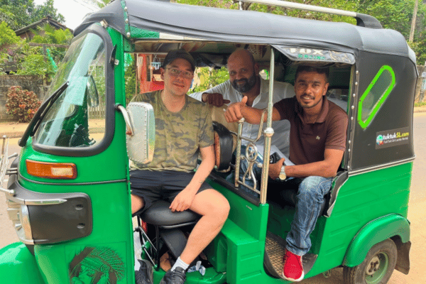 tuktuk rental in sri lanka